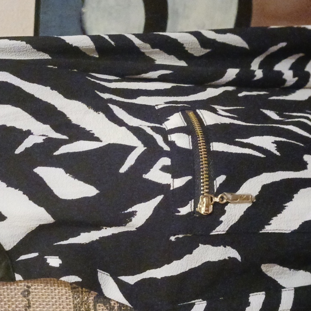 Rafaello Zebra Print Sharktail Blouse View 5